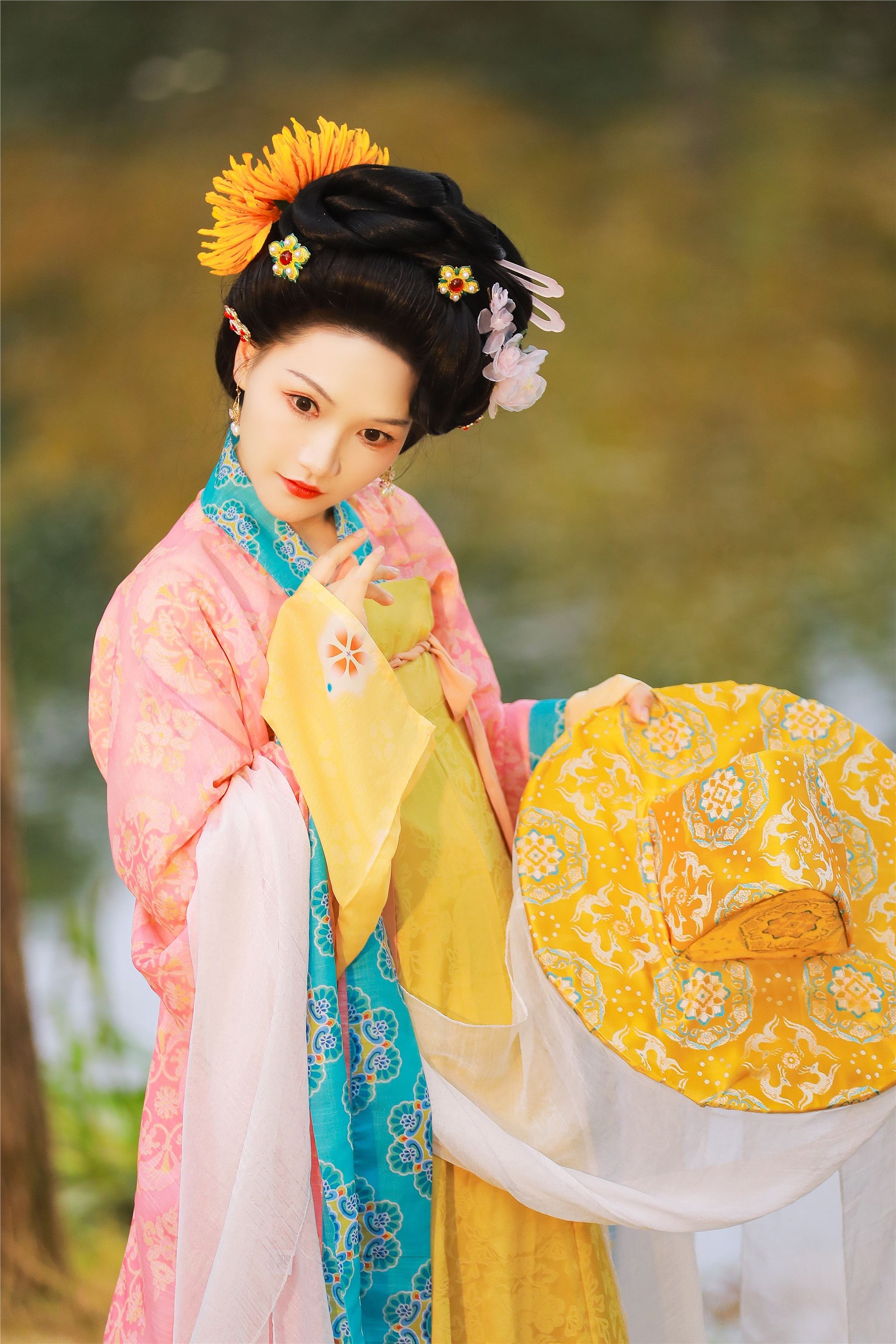 YITUYU艺图语 2025.02.07 秋意浓 焚香小也